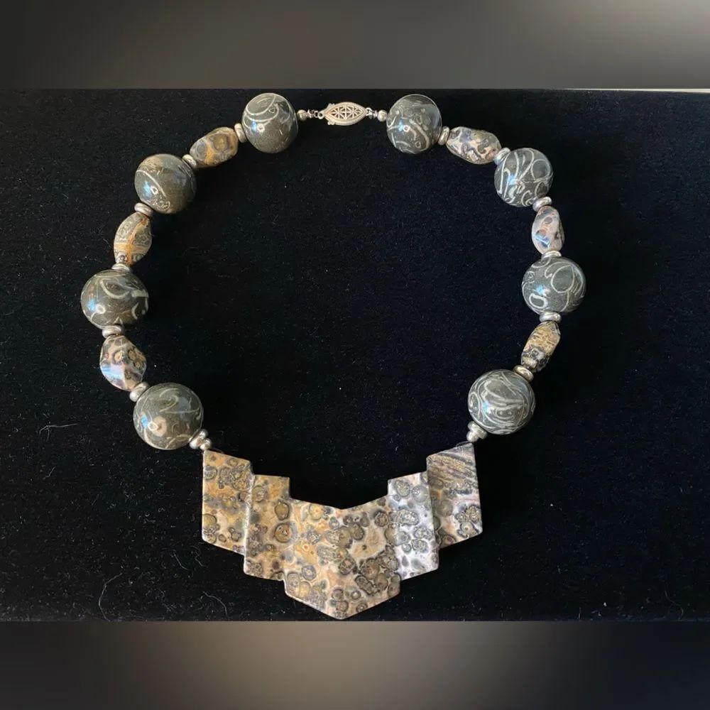 1950s Natural Tortilla Jasper Stone Collar Necklace